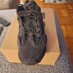 Yeezy 500 size 10.5 utility blk